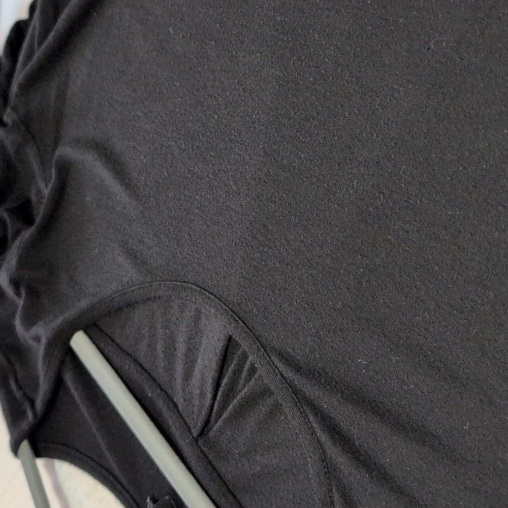 Black tunic - Picture 2 of 6